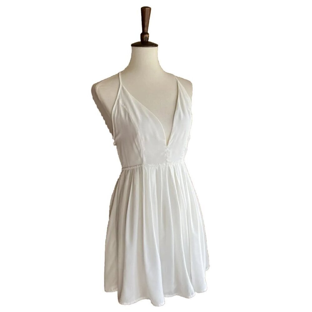 Lioness White Pleated Plunge Mini Dress M | Sold by Nasty Gal - Picture 10 of 10